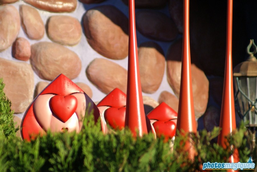 Alice's Curious Labyrinth