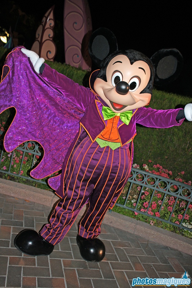 2011: Mickey Mouse (Micke's Not So Scary Halloween Party)