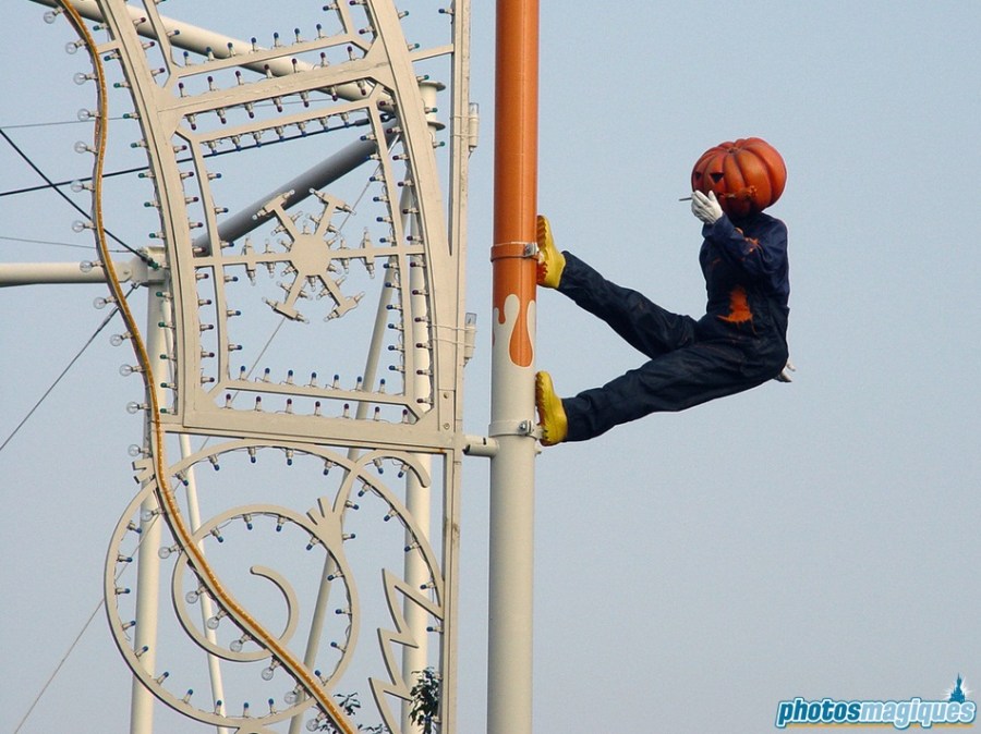 he electric arches erected on the main thorough fare provide great shoots and ladders.