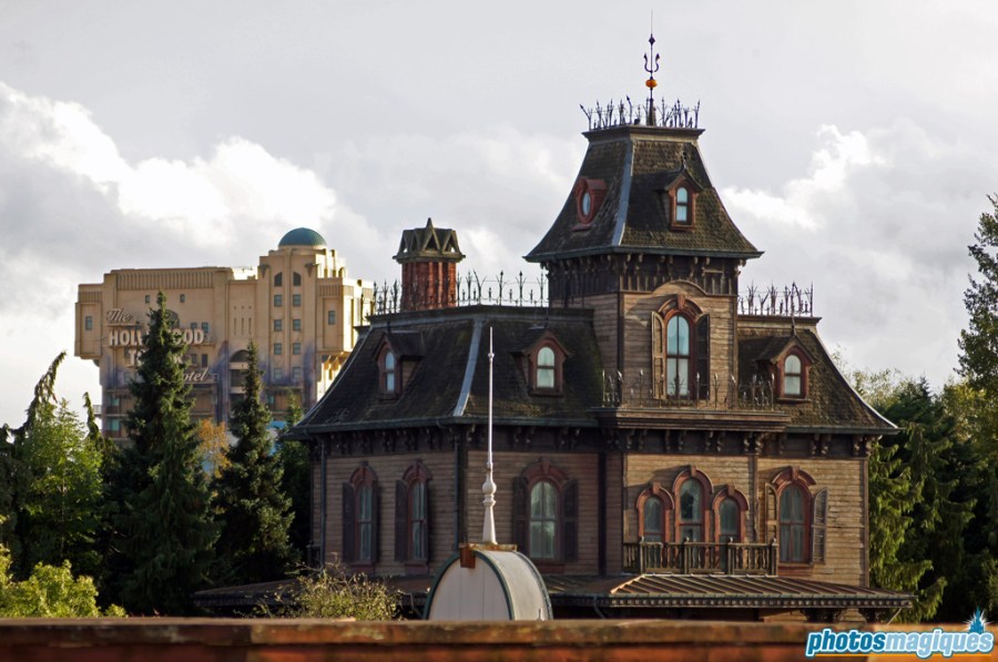 Phantom Manor meets Tower of Terror