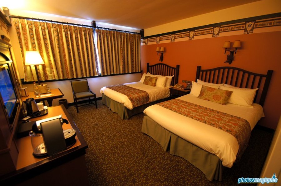 Disney's Sequoia Lodge