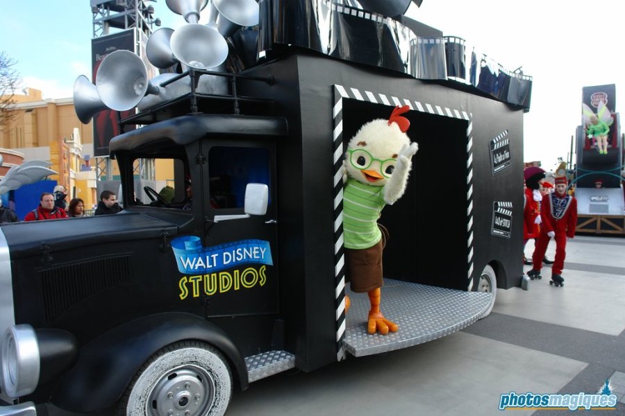 Chicken Little in Disney Cinema Parade