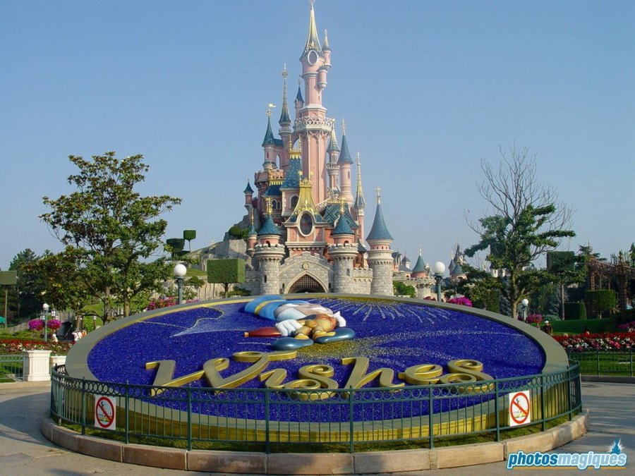 Wishes logo on Central Plaza
