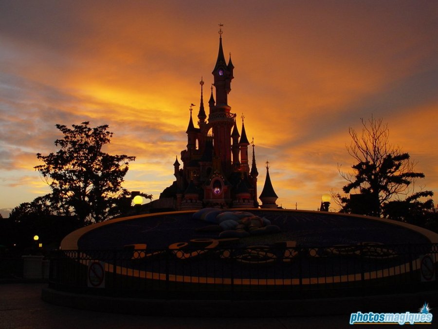 Wishes logo on Central Plaza