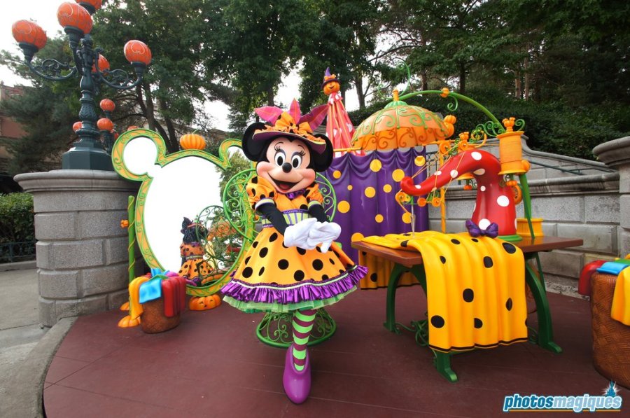 Minnie's Costume Couture