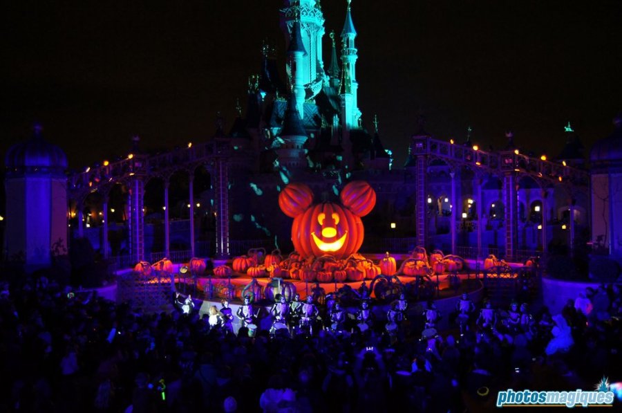 Disney's Halloween Party 2013