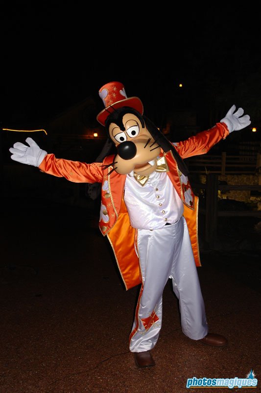 Goofy at Disneyland Paris