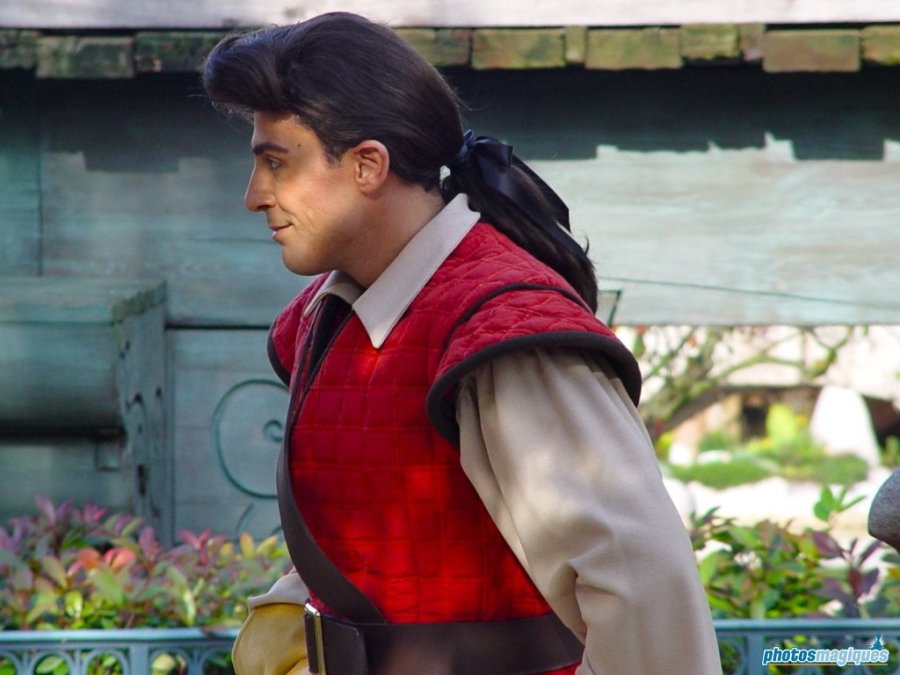 Belle's Christmas Village