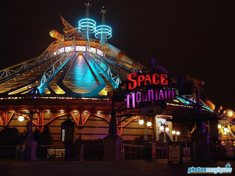 Space Mountain - de la Terre a la Lune