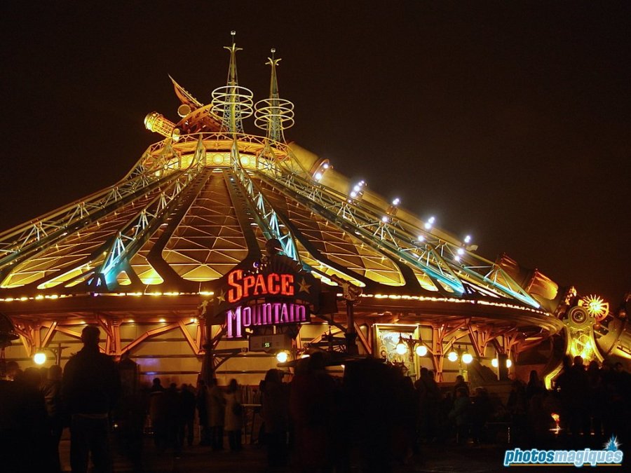 Space Mountain - de la Terre a la Lune