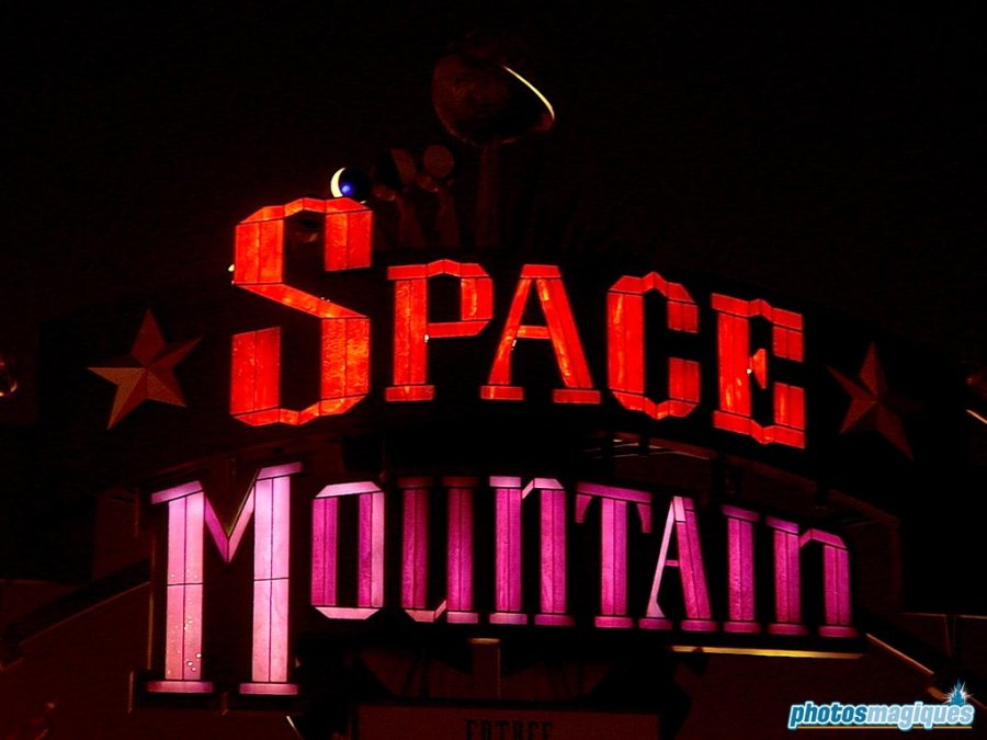 Space Mountain - de la Terre a la Lune