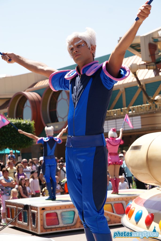 It's Dance Time in Discoveryland